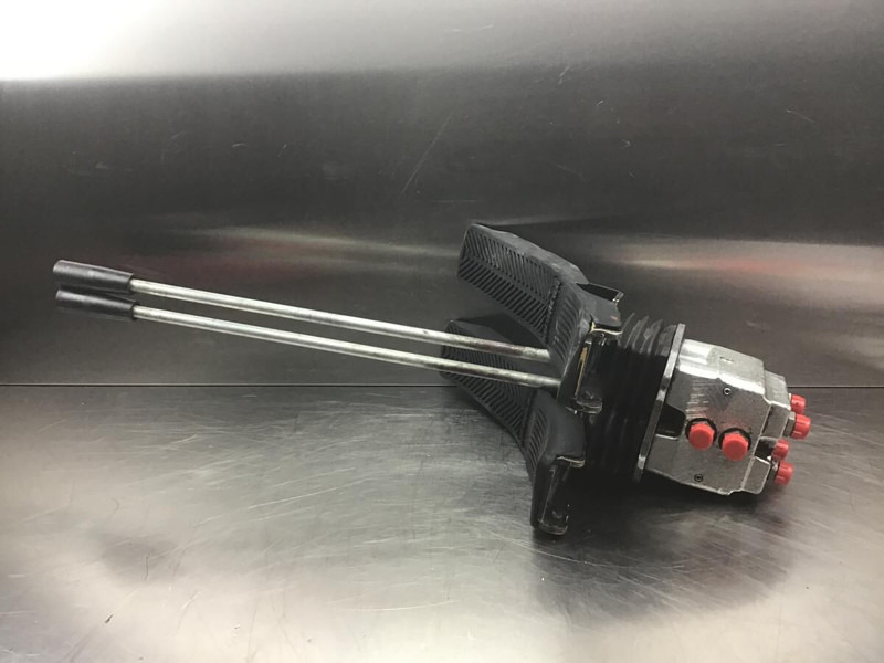 Liebherr Pilot Control Unit Complete - Рычаг переключения передач: фото 1 Liebherr Pilot Control Unit Complete - Рычаг переключения передач: фото 1