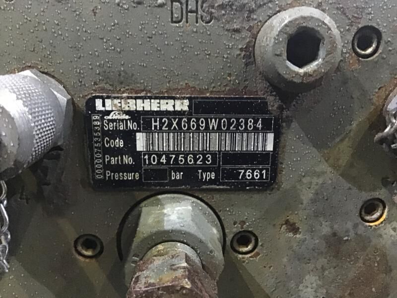 Liebherr R914B / R924 B - Головка блока: фото 3 Liebherr R914B / R924 B - Головка блока: фото 3