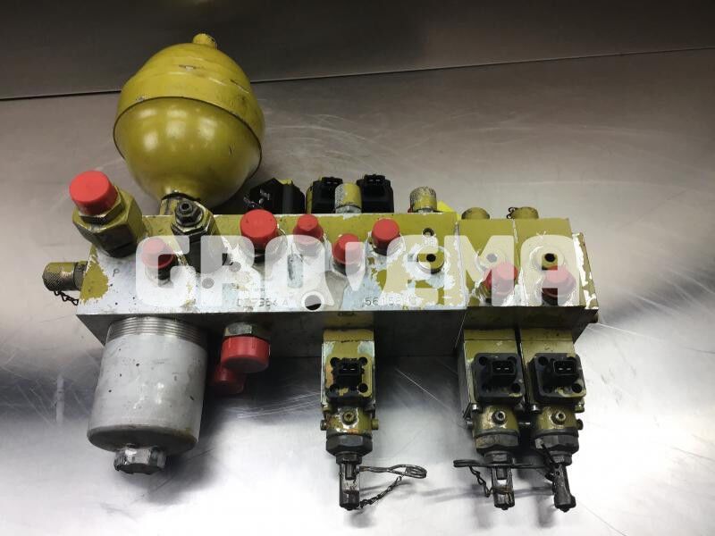 Liebherr R934B / R974B / R974 / R964B - Гидравлика: фото 3 Liebherr R934B / R974B / R974 / R964B - Гидравлика: фото 3