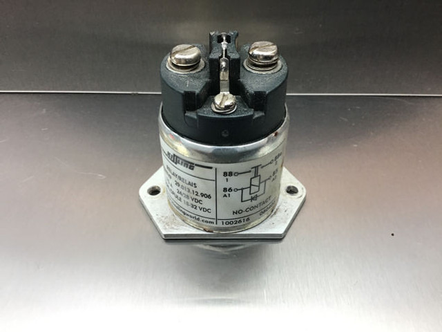 Liebherr Relay - Реле: фото 1 Liebherr Relay - Реле: фото 1