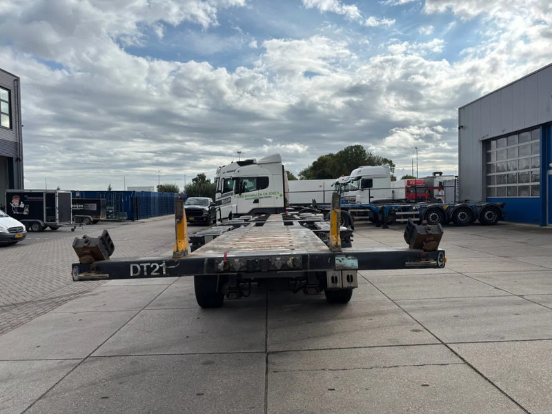 D-Tec CT-60-05D / 5 Axles / 3x Steering Axle / 4x Lift Axle / BPW - Полуприцеп-контейнеровоз/ Сменный кузов: фото 5 D-Tec CT-60-05D / 5 Axles / 3x Steering Axle / 4x Lift Axle / BPW - Полуприцеп-контейнеровоз/ Сменный кузов: фото 5