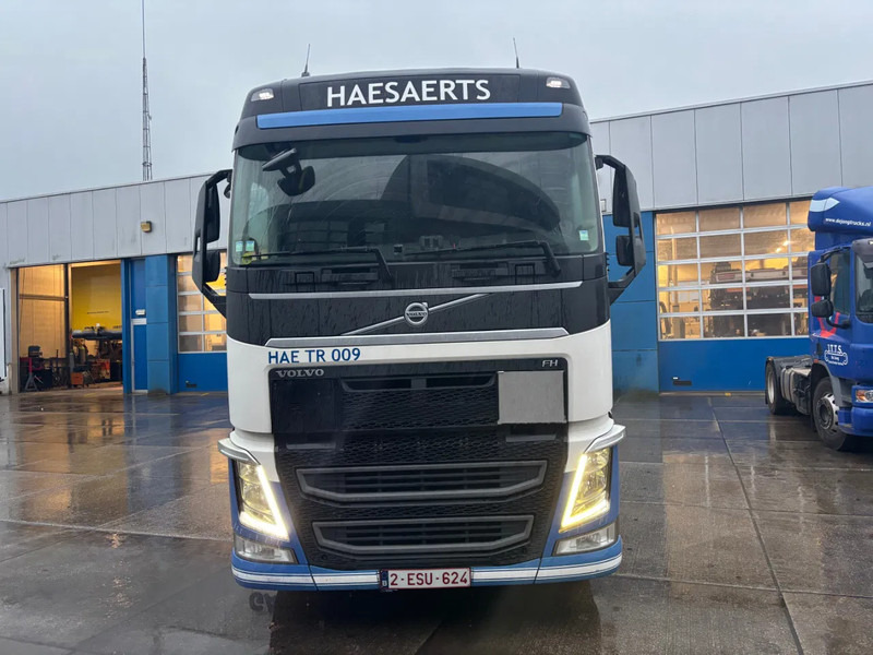 Volvo FH 13.420 Globetrotter / ADR + PTO / Stand Airco - Тягач: фото 2 Volvo FH 13.420 Globetrotter / ADR + PTO / Stand Airco - Тягач: фото 2