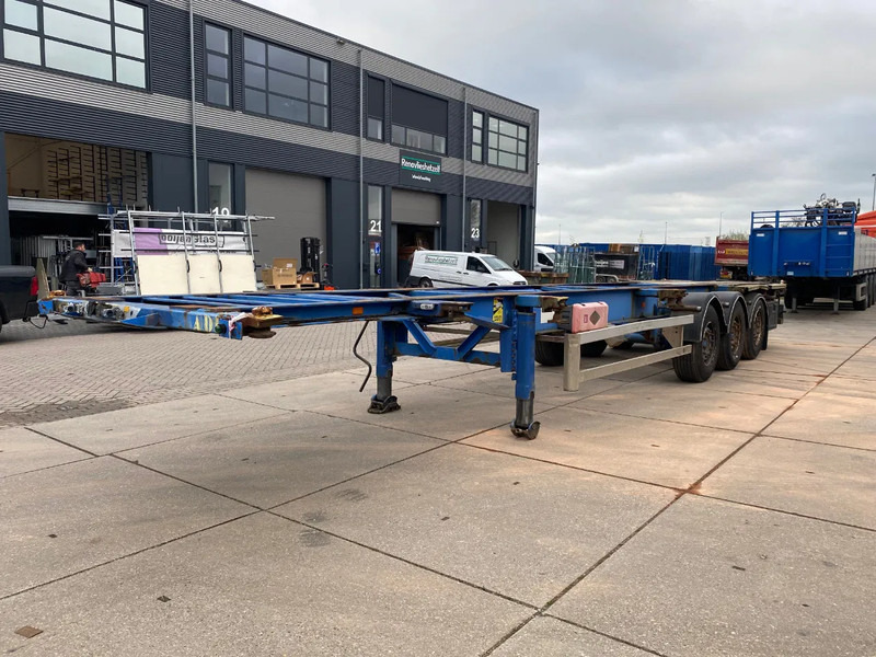 Van Hool 3B0079 / Container chassis / SAF + Disc - Полуприцеп-контейнеровоз/ Сменный кузов: фото 4 Van Hool 3B0079 / Container chassis / SAF + Disc - Полуприцеп-контейнеровоз/ Сменный кузов: фото 4