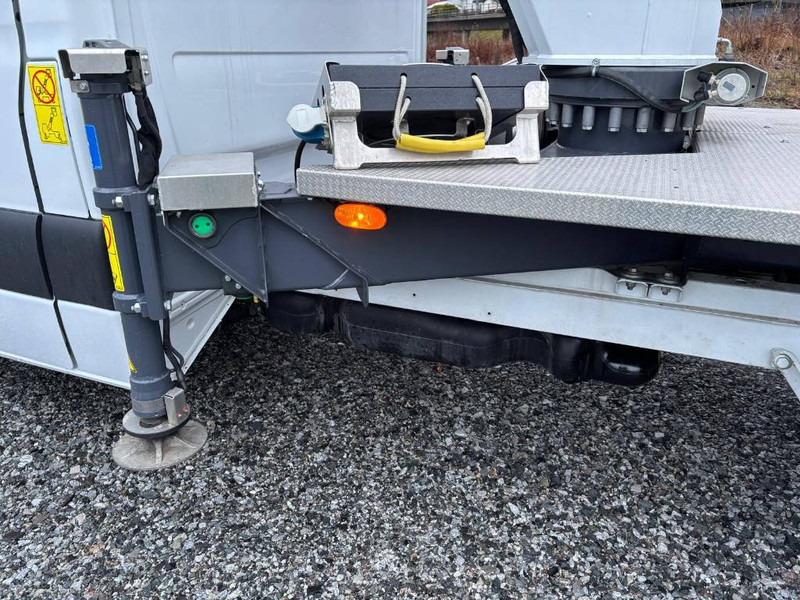 Грузовик с подъемником Mercedes-Benz Dino 230VTH: фото 14 Грузовик с подъемником Mercedes-Benz Dino 230VTH: фото 14