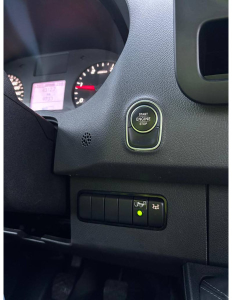 Грузовик с подъемником Mercedes-Benz Dino 230VTH: фото 11 Грузовик с подъемником Mercedes-Benz Dino 230VTH: фото 11