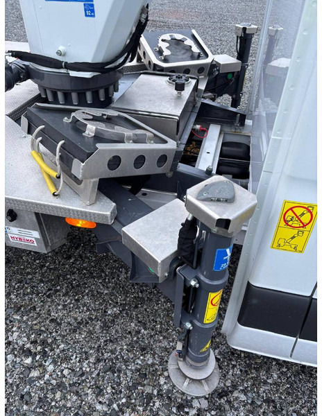 Грузовик с подъемником Mercedes-Benz Dino 230VTH: фото 19 Грузовик с подъемником Mercedes-Benz Dino 230VTH: фото 19