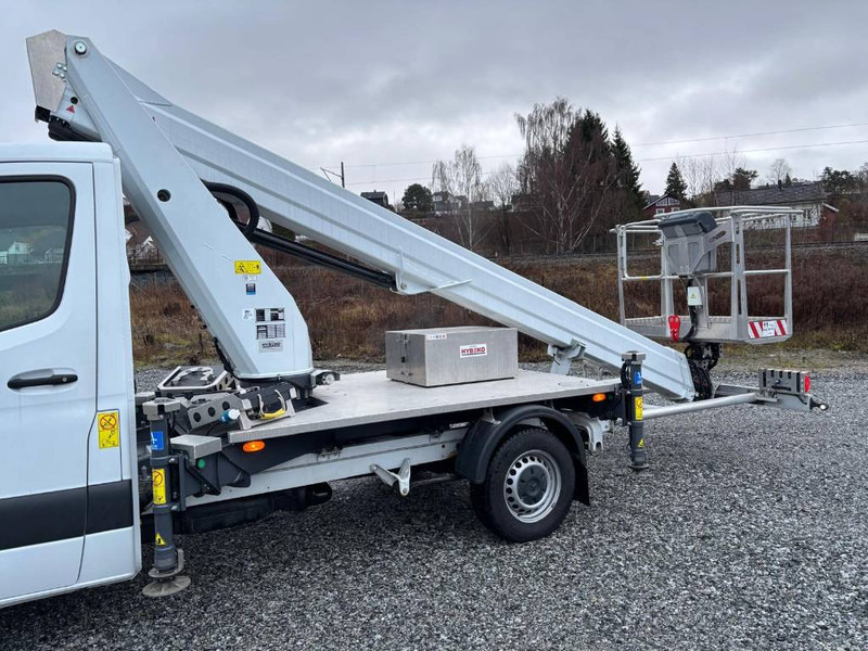 Грузовик с подъемником Mercedes-Benz Dino 230VTH: фото 13 Грузовик с подъемником Mercedes-Benz Dino 230VTH: фото 13