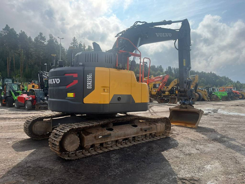 Volvo ECR 235 EL - Гусеничный экскаватор: фото 3 Volvo ECR 235 EL - Гусеничный экскаватор: фото 3