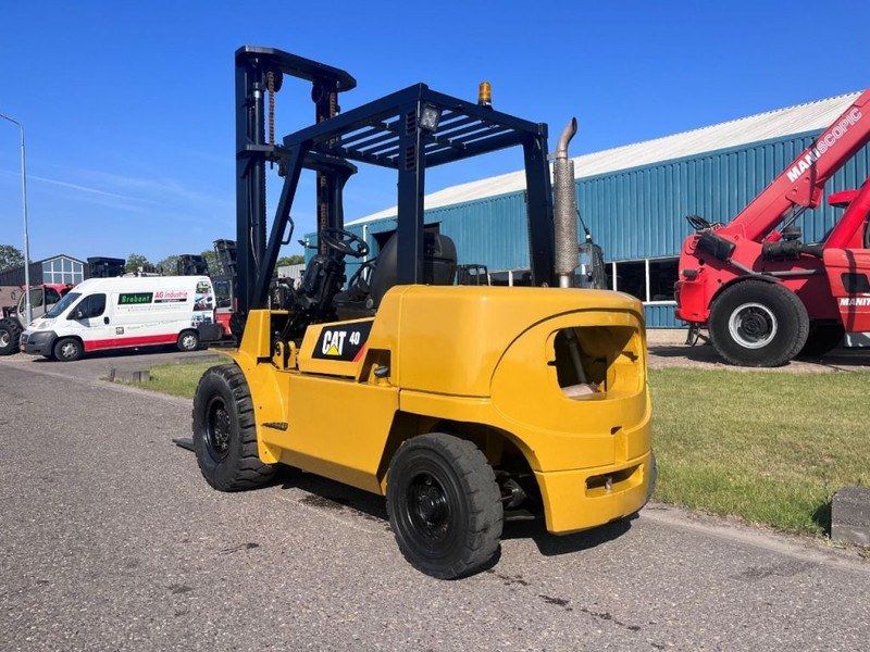 Caterpillar DP40K2 - Дизельный погрузчик: фото 5 Caterpillar DP40K2 - Дизельный погрузчик: фото 5