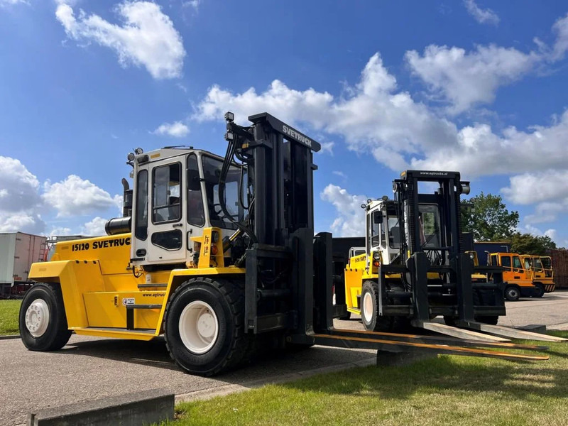 Svetruck 15-120 15TONS - Дизельный погрузчик: фото 3 Svetruck 15-120 15TONS - Дизельный погрузчик: фото 3
