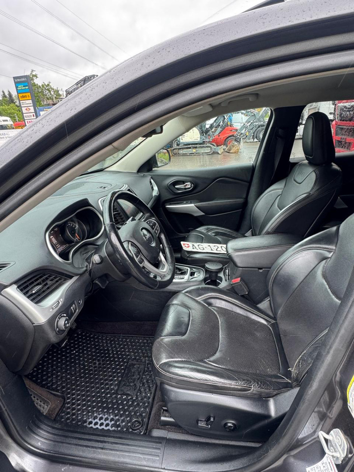 JEEP Cherokee 2.2 TD в лизинг JEEP Cherokee 2.2 TD: фото 8