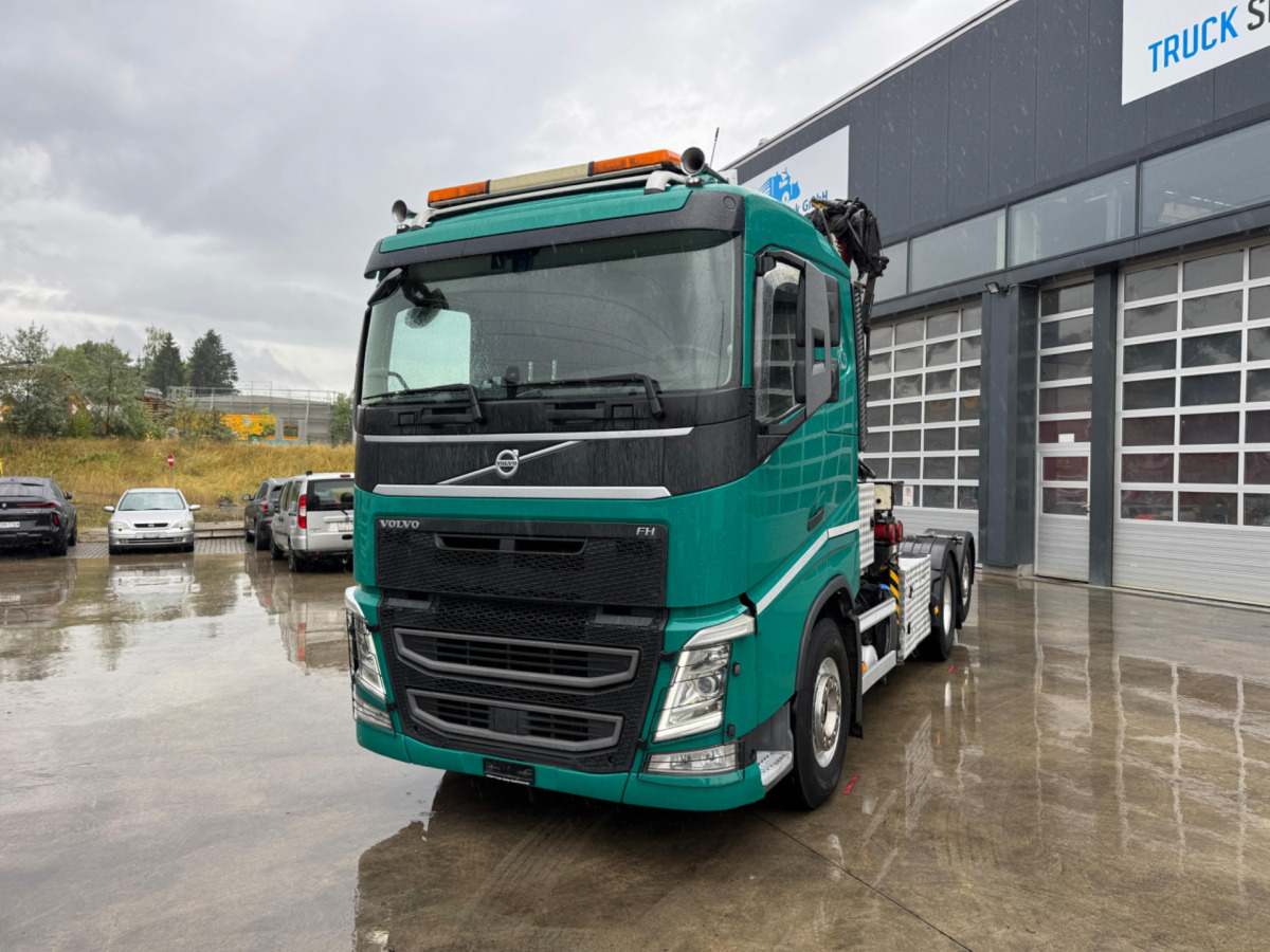 VOLVO FH-540 6x2 Tajfun L300Z - Лесовоз, Автоманипулятор: фото 1 VOLVO FH-540 6x2 Tajfun L300Z - Лесовоз, Автоманипулятор: фото 1