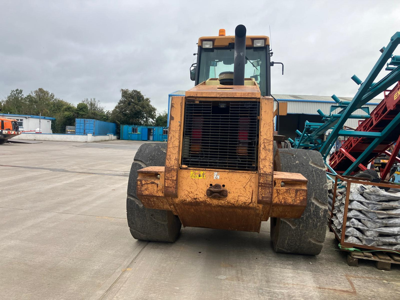 CASE 821C - Колёсный погрузчик: фото 3 CASE 821C - Колёсный погрузчик: фото 3