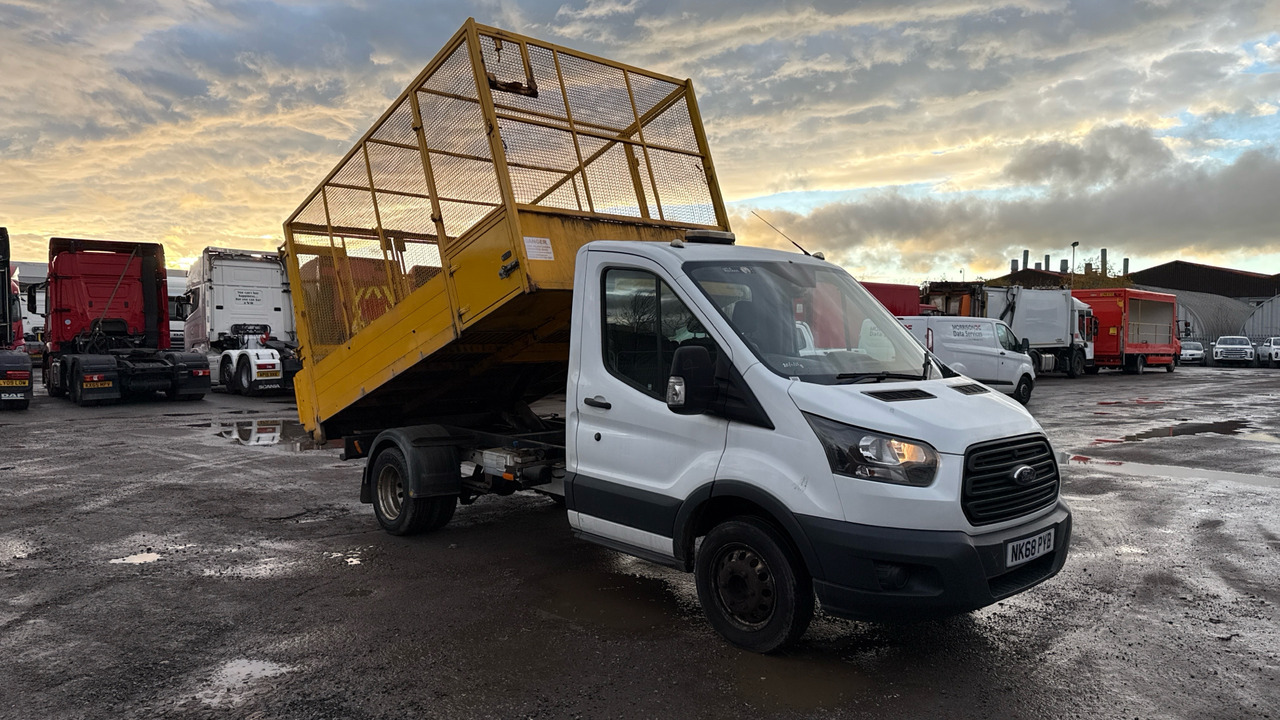 Ford Transit 350 2.0 TDCI 130PS - Малотоннажный самосвал: фото 1 Ford Transit 350 2.0 TDCI 130PS - Малотоннажный самосвал: фото 1