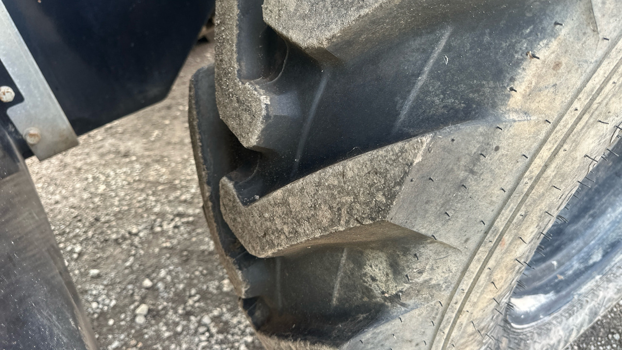 Телескопический погрузчик HAULOTTE HTL 4014: фото 16 Телескопический погрузчик HAULOTTE HTL 4014: фото 16