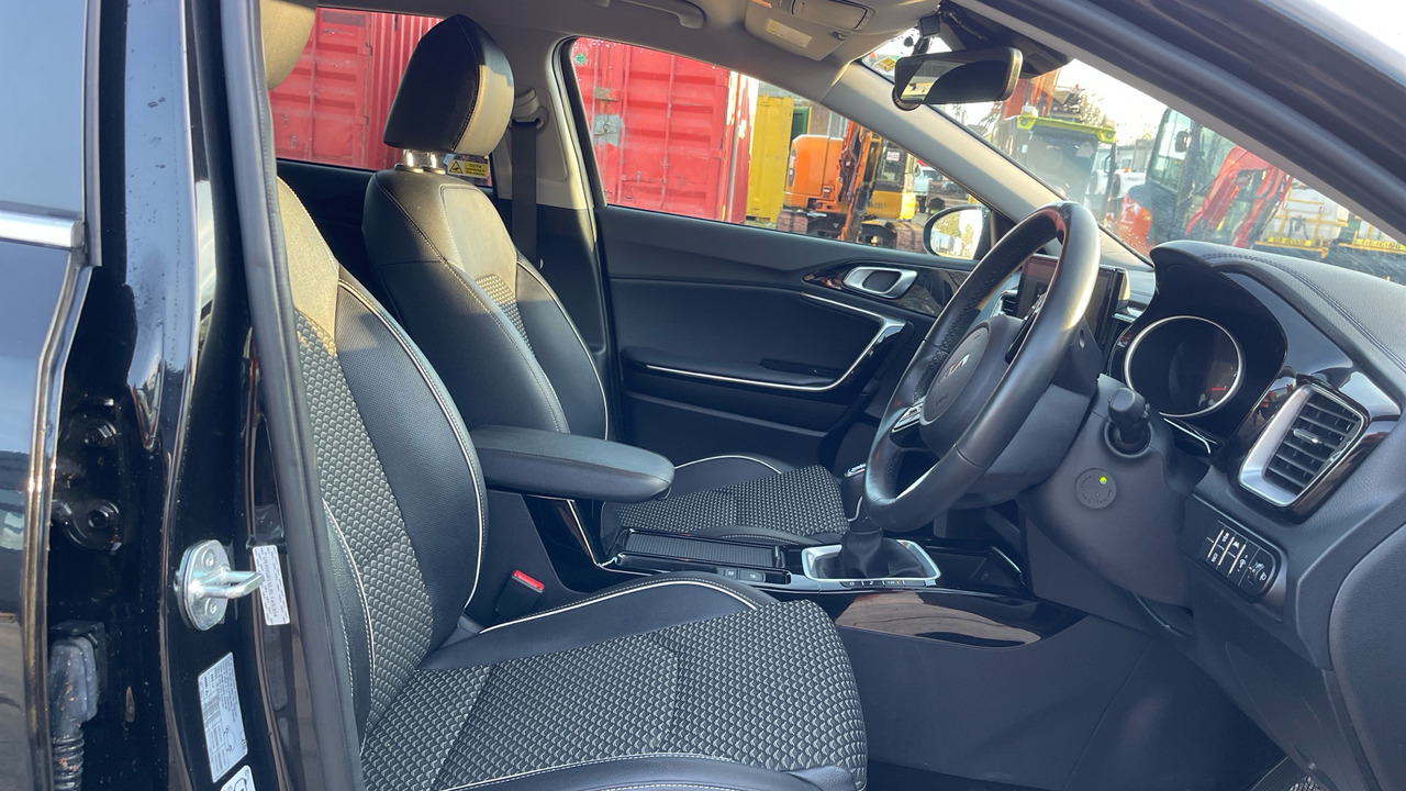 Kia Ceed 3 1.5 GDI ISG - Универсал: фото 5 Kia Ceed 3 1.5 GDI ISG - Универсал: фото 5