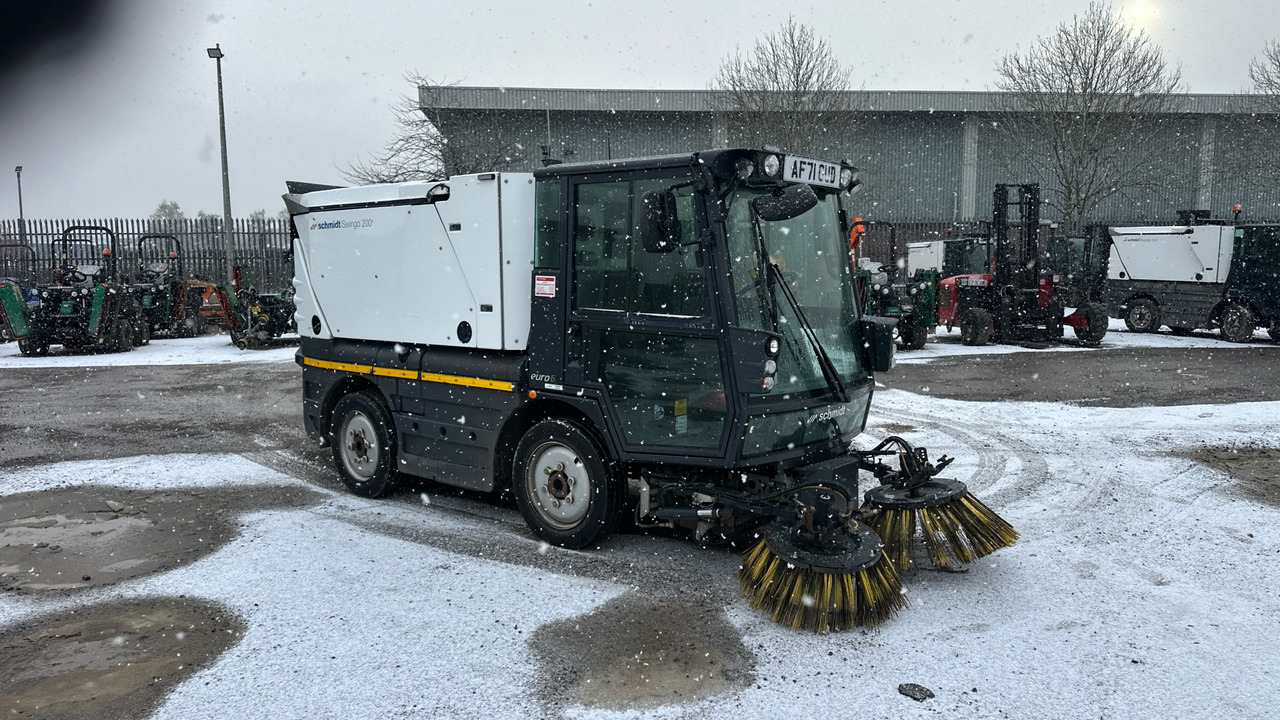 SCHMIDT SWINGO 200 - Подметально-уборочная машина: фото 1 SCHMIDT SWINGO 200 - Подметально-уборочная машина: фото 1