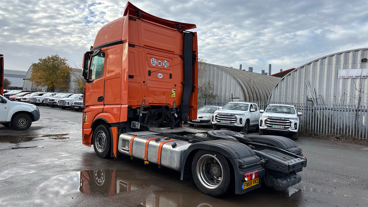 MERCEDES-BENZ ACTROS 1845 - Тягач: фото 3 MERCEDES-BENZ ACTROS 1845 - Тягач: фото 3