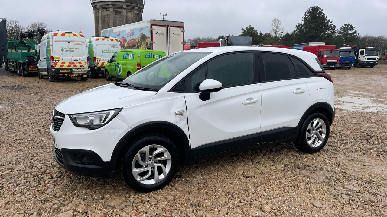 VAUXHALL CROSSLAND X 1.2T - Хэтчбек: фото 2 VAUXHALL CROSSLAND X 1.2T - Хэтчбек: фото 2