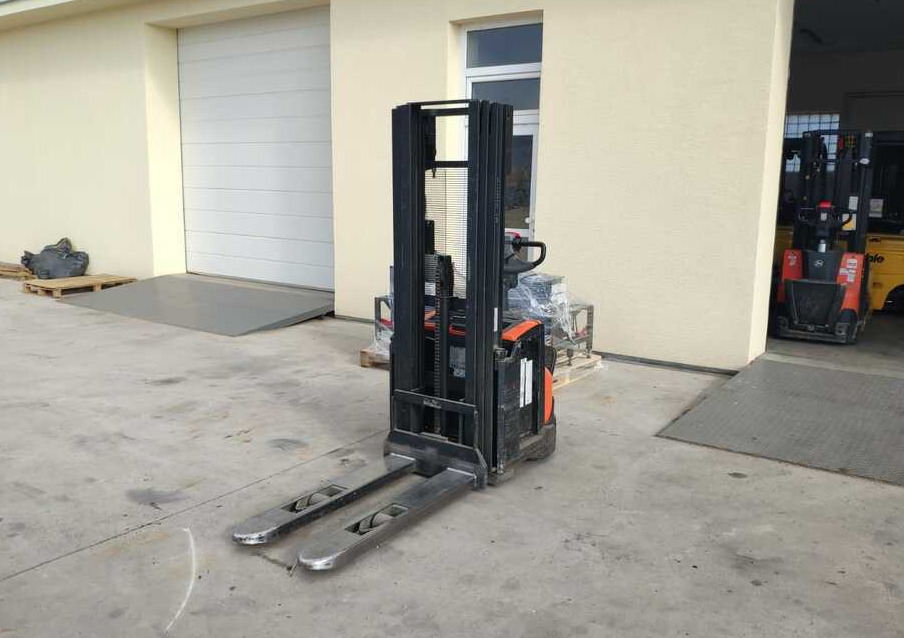 BT SWE120 - Штабелер: фото 1 BT SWE120 - Штабелер: фото 1