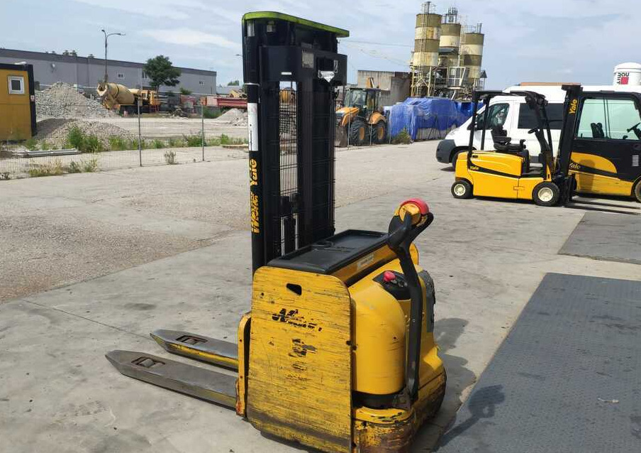 Yale MS16 AC - Штабелер: фото 3 Yale MS16 AC - Штабелер: фото 3