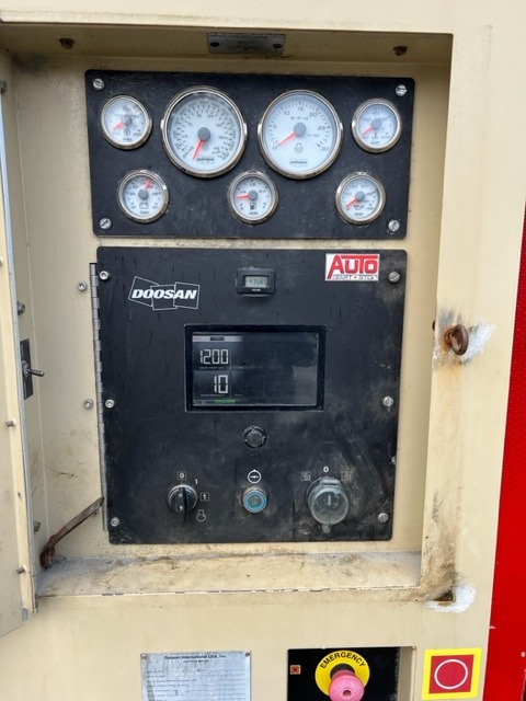 Doosan 25/280 XHP1000WCAT-T4 - Воздушный компрессор: фото 4 Doosan 25/280 XHP1000WCAT-T4 - Воздушный компрессор: фото 4