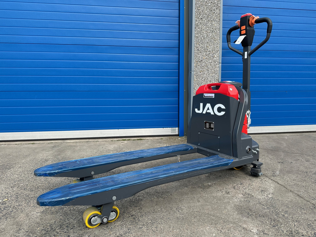 JAC CBD15 - Тележка: фото 4 JAC CBD15 - Тележка: фото 4