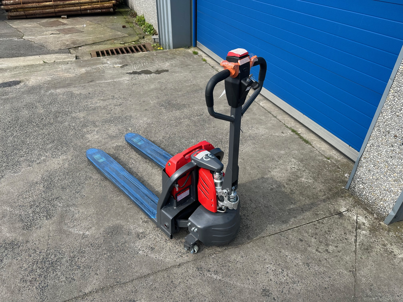 JAC CBD15 - Тележка: фото 3 JAC CBD15 - Тележка: фото 3