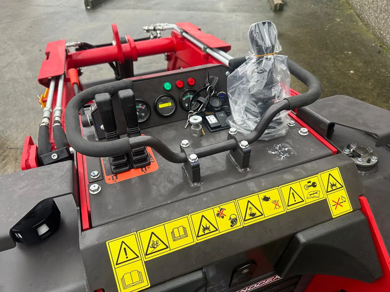 Rhinoceros KS925 - Бульдозер: фото 3 Rhinoceros KS925 - Бульдозер: фото 3