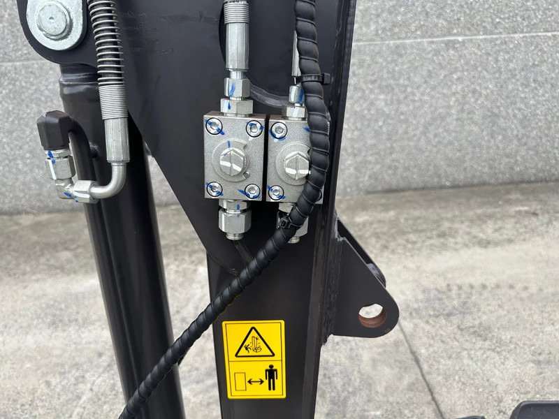 Rhinoceros XN28 - Мини-экскаватор: фото 3 Rhinoceros XN28 - Мини-экскаватор: фото 3