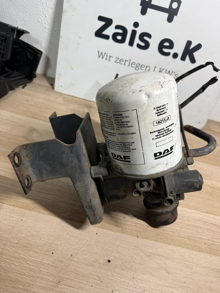 DAF KNORR-BREMSE Lufttrockner II37464N50 AE4528 - Принадлежность тормозной системы для Грузовиков: фото 3 DAF KNORR-BREMSE Lufttrockner II37464N50 AE4528 - Принадлежность тормозной системы для Грузовиков: фото 3