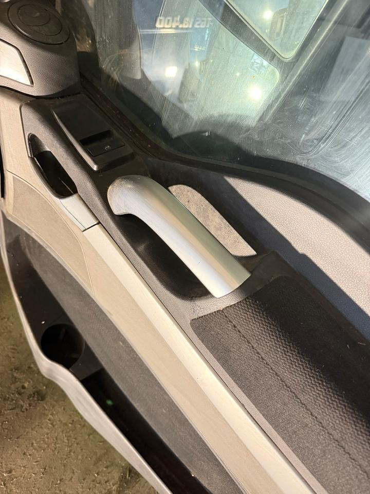 MAN TGS EU6 Beifahrertür Grün Spiegel Innenverkleidung LN 52 - Дверь и запчасти для Грузовиков: фото 3 MAN TGS EU6 Beifahrertür Grün Spiegel Innenverkleidung LN 52 - Дверь и запчасти для Грузовиков: фото 3