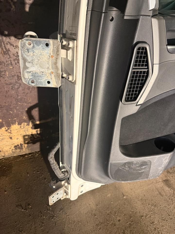 MAN TGS EU6 Beifahrertür Weiß Spiegel Innenverkleidung LN 57 - Дверь и запчасти для Грузовиков: фото 3 MAN TGS EU6 Beifahrertür Weiß Spiegel Innenverkleidung LN 57 - Дверь и запчасти для Грузовиков: фото 3