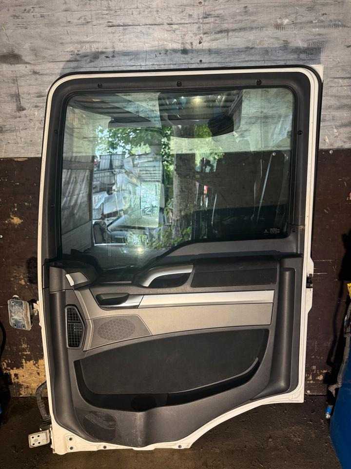 MAN TGS EU6 Beifahrertür Weiß Spiegel Innenverkleidung LN 57 - Дверь и запчасти для Грузовиков: фото 2 MAN TGS EU6 Beifahrertür Weiß Spiegel Innenverkleidung LN 57 - Дверь и запчасти для Грузовиков: фото 2