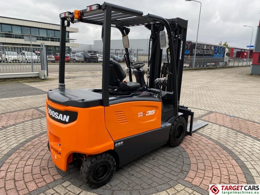 Doosan B35X-7 Plus Electric Forklift 3.5T Triplex-482cm - Электропогрузчик: фото 4 Doosan B35X-7 Plus Electric Forklift 3.5T Triplex-482cm - Электропогрузчик: фото 4