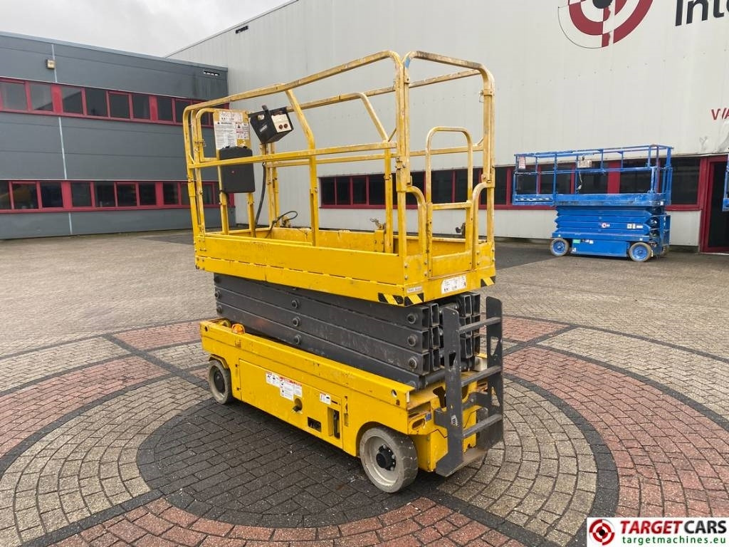 GMG 2632-ED Electric Scissor Work Lift 983cm - Ножничный подъемник: фото 4 GMG 2632-ED Electric Scissor Work Lift 983cm - Ножничный подъемник: фото 4