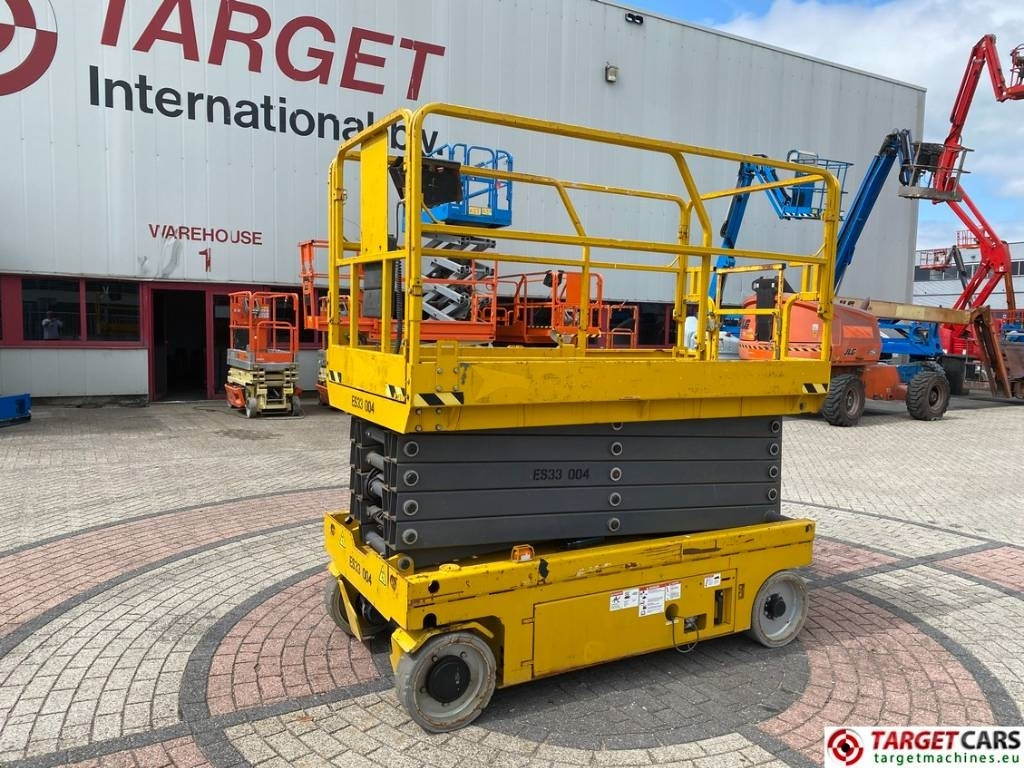 GMG 3346-ED Electric Scissor Work LIft 1200cm - Ножничный подъемник: фото 1 GMG 3346-ED Electric Scissor Work LIft 1200cm - Ножничный подъемник: фото 1
