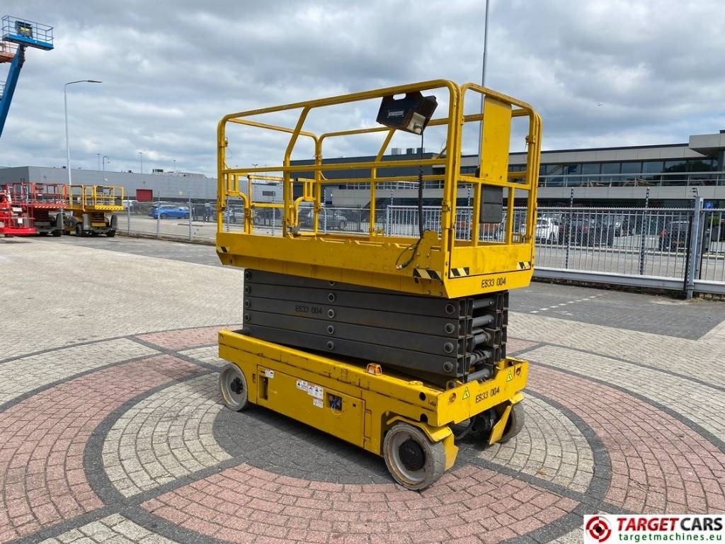 GMG 3346-ED Electric Scissor Work LIft 1200cm - Ножничный подъемник: фото 2 GMG 3346-ED Electric Scissor Work LIft 1200cm - Ножничный подъемник: фото 2