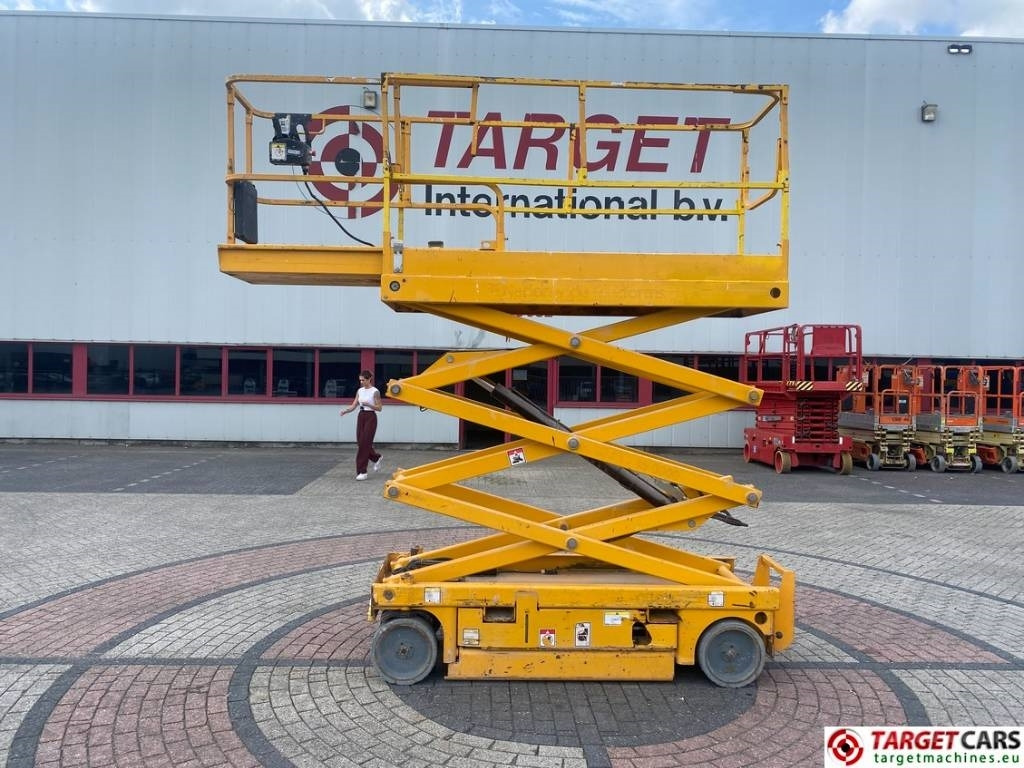 Haulotte Compact 8 Electric Scissor Work Lift 818cm - Ножничный подъемник: фото 5 Haulotte Compact 8 Electric Scissor Work Lift 818cm - Ножничный подъемник: фото 5