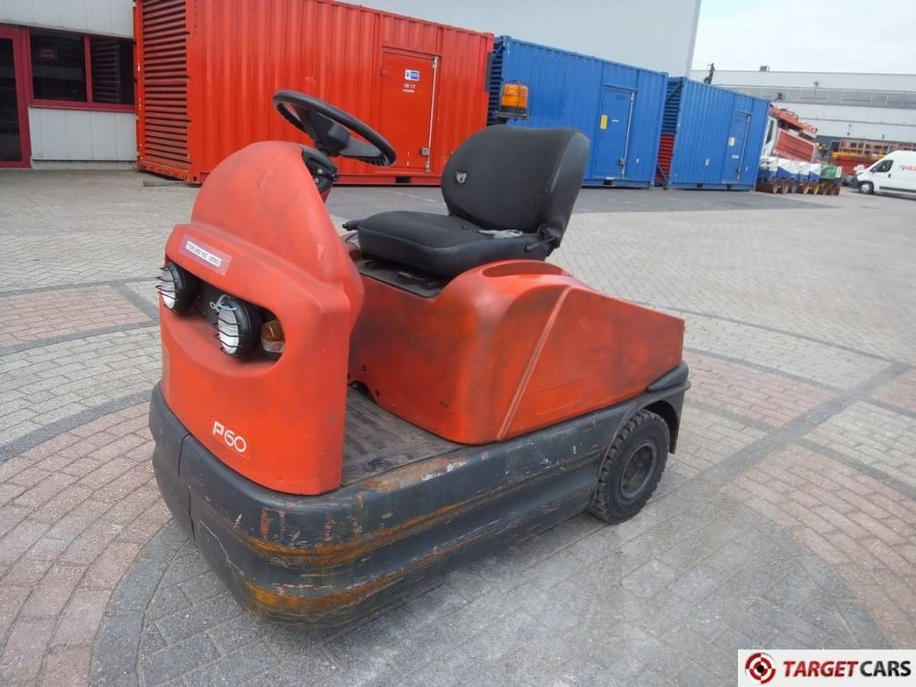Linde P60Z Electric Tow Truck Tractor 6000KG - Складской тягач: фото 1 Linde P60Z Electric Tow Truck Tractor 6000KG - Складской тягач: фото 1