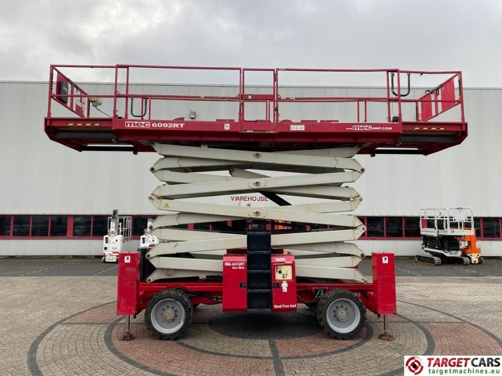 MEC 6092RT Diesel 4x4 Scissor Work Lift 2020cm - Ножничный подъемник: фото 5 MEC 6092RT Diesel 4x4 Scissor Work Lift 2020cm - Ножничный подъемник: фото 5