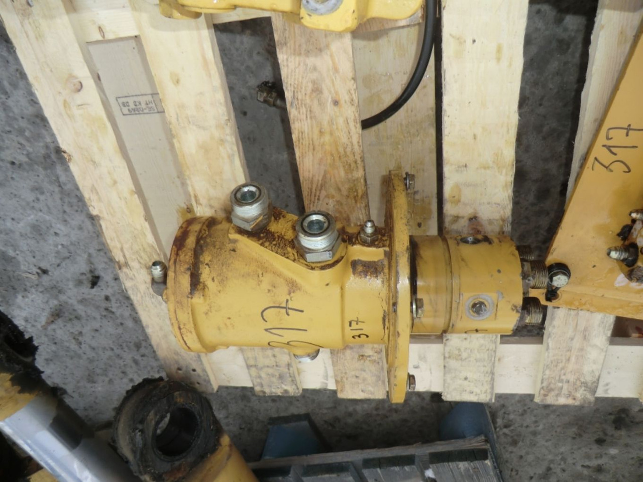 Caterpillar 317B LN Giunto rotante - Трансмиссия для Строительной техники: фото 1 Caterpillar 317B LN Giunto rotante - Трансмиссия для Строительной техники: фото 1