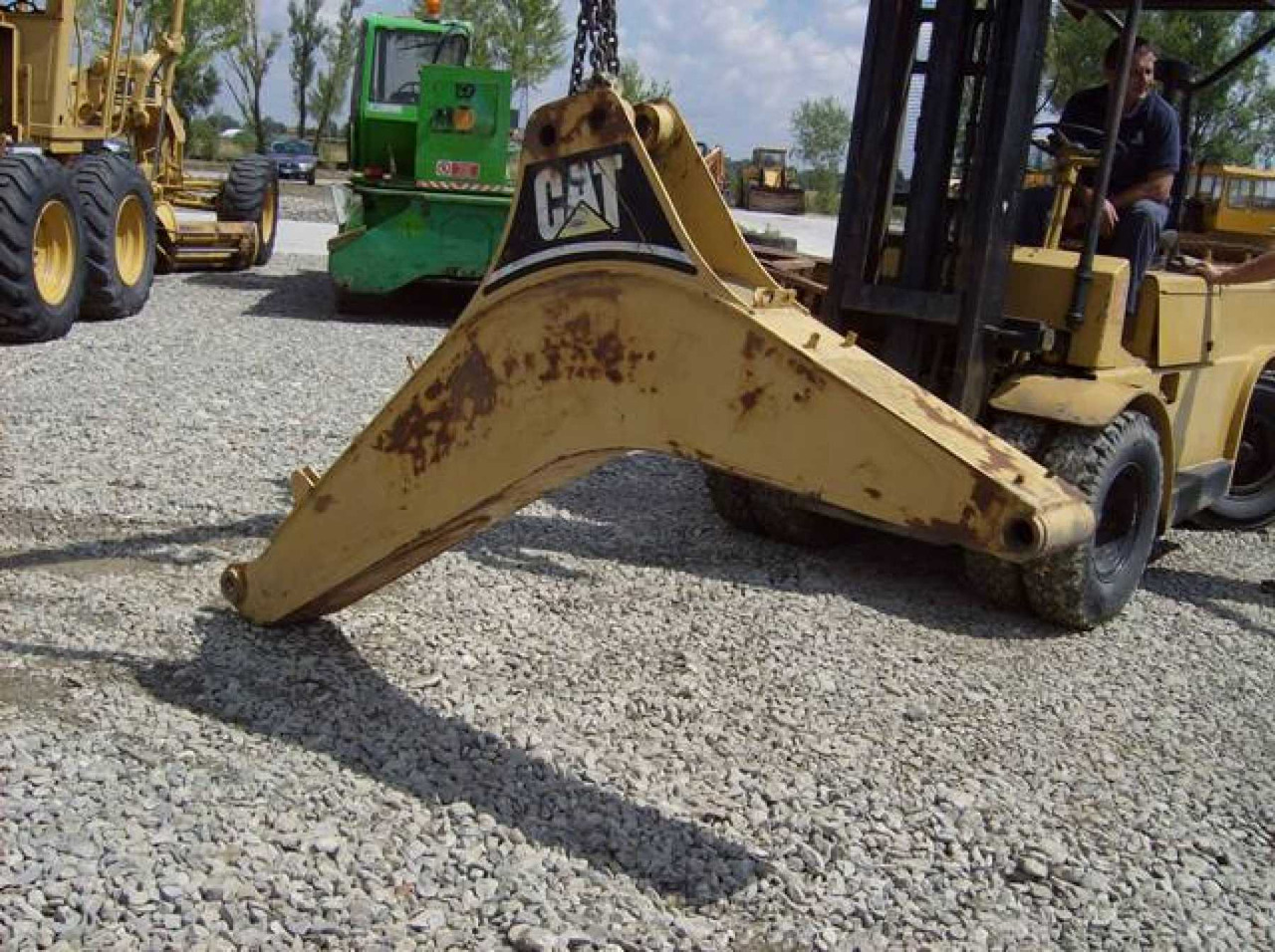 Caterpillar 438C BRACCIO POSTERIORE - Стрела для Строительной техники: фото 1 Caterpillar 438C BRACCIO POSTERIORE - Стрела для Строительной техники: фото 1