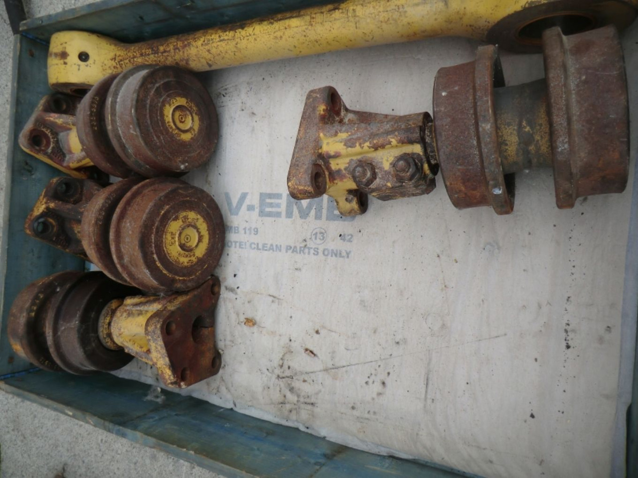 Caterpillar 963D RULLI SUPERIORI HEAVY-DUTY, SYSTEM ONE - Опорный каток для Строительной техники: фото 3 Caterpillar 963D RULLI SUPERIORI HEAVY-DUTY, SYSTEM ONE - Опорный каток для Строительной техники: фото 3