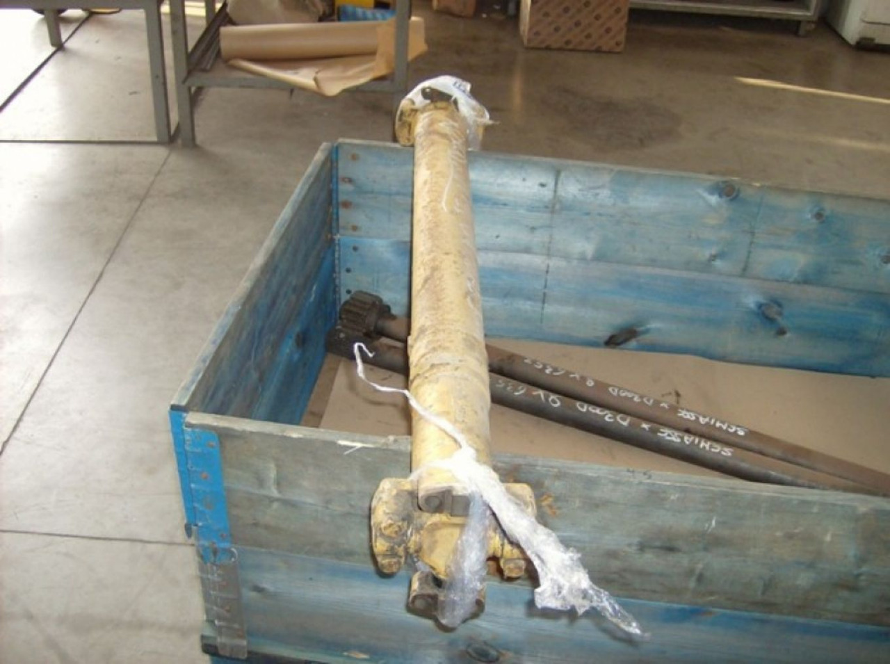 Caterpillar D300D ALBERO DI TRASMISSIONE - Приводный вал для Строительной техники: фото 2 Caterpillar D300D ALBERO DI TRASMISSIONE - Приводный вал для Строительной техники: фото 2