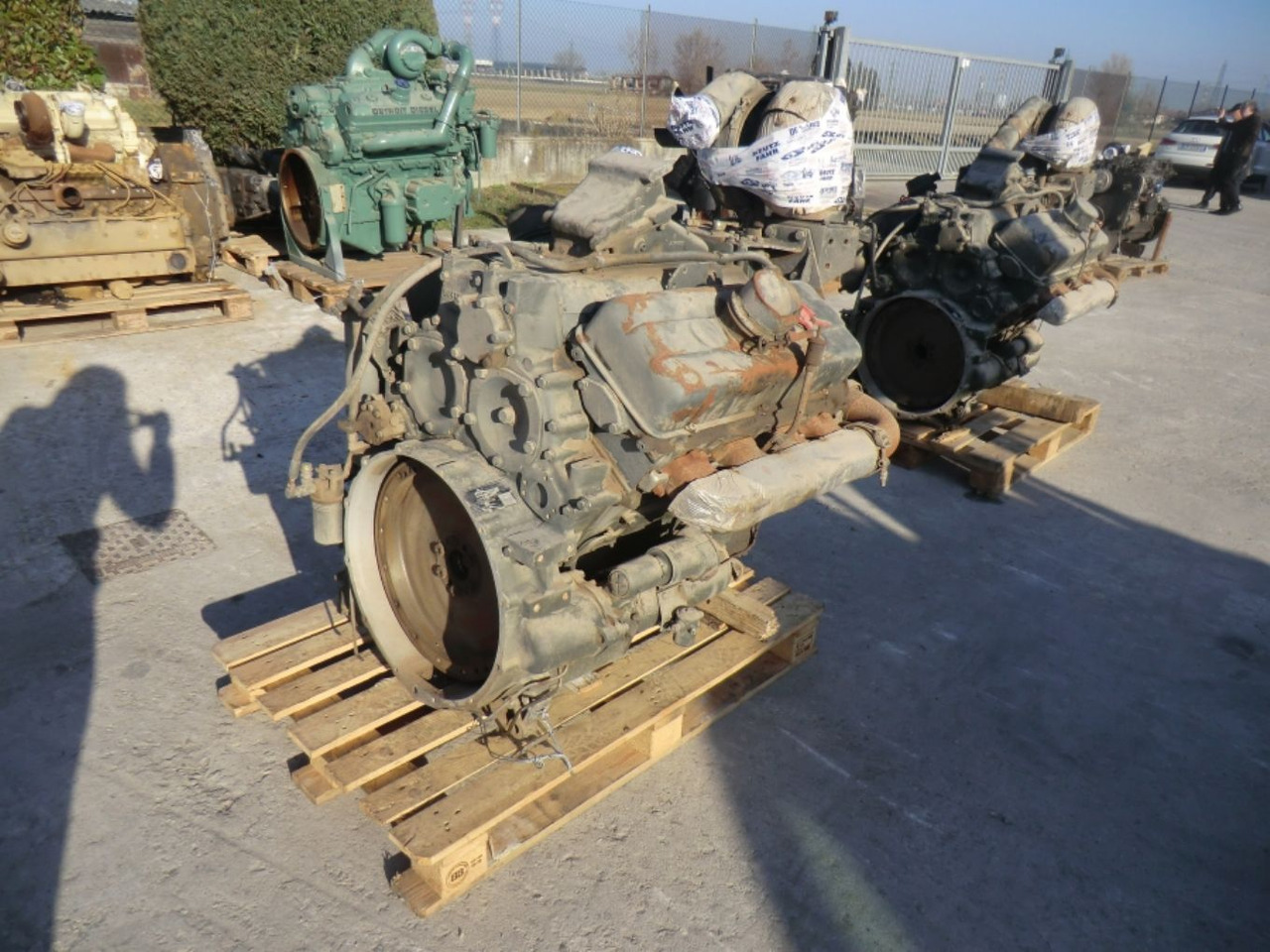 DETROIT DIESEL 8V53 MOTORE MARINO USATO COMPLETO DI TURBO E MOTORINO DI AVVIAMENTO. - Двигатель для Строительной техники: фото 3 DETROIT DIESEL 8V53 MOTORE MARINO USATO COMPLETO DI TURBO E MOTORINO DI AVVIAMENTO. - Двигатель для Строительной техники: фото 3