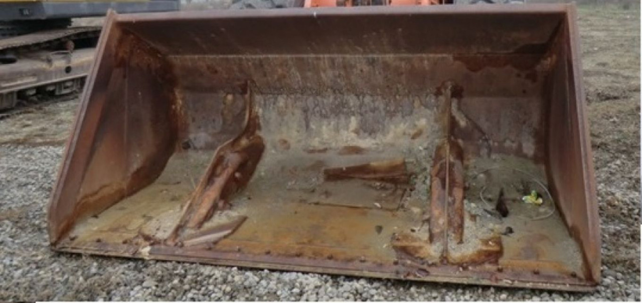 FIAT HITACHI W270 Benna ad alto ribaltamento, completo di salvatagliente. - Ковш для погрузчика: фото 2 FIAT HITACHI W270 Benna ad alto ribaltamento, completo di salvatagliente. - Ковш для погрузчика: фото 2