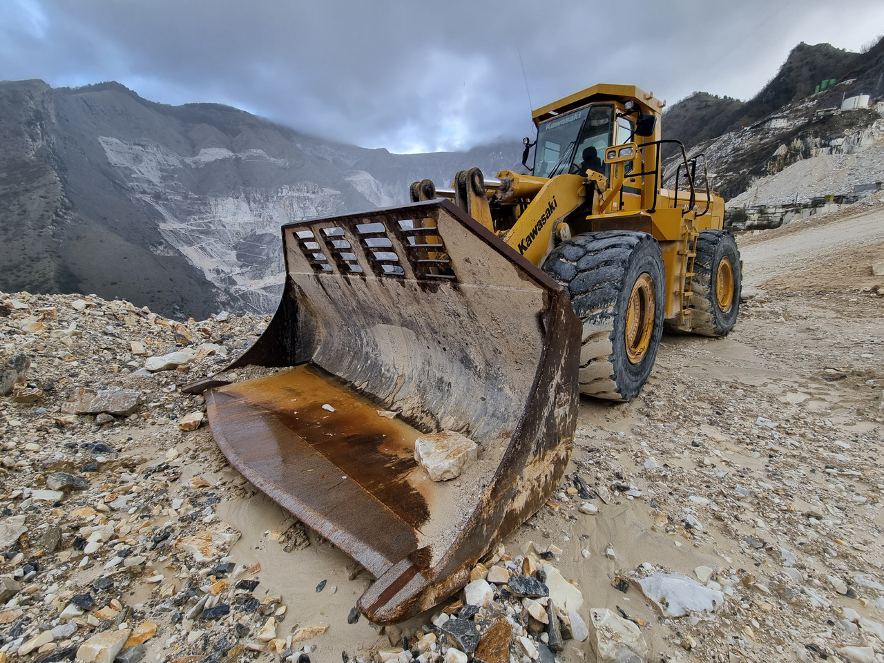 KAWASAKI 115ZV-2 - Колёсный погрузчик: фото 1 KAWASAKI 115ZV-2 - Колёсный погрузчик: фото 1