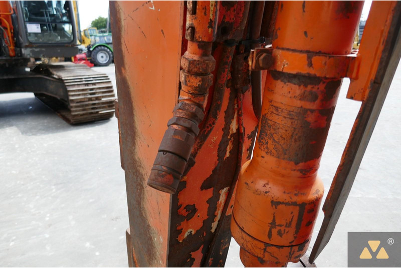 Гусеничный экскаватор Hitachi ZX280LC-3 Long reach: фото 20 Гусеничный экскаватор Hitachi ZX280LC-3 Long reach: фото 20