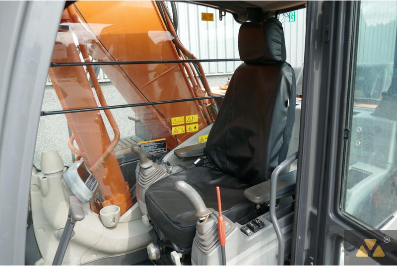 Гусеничный экскаватор Hitachi ZX280LC-3 Long reach: фото 7 Гусеничный экскаватор Hitachi ZX280LC-3 Long reach: фото 7